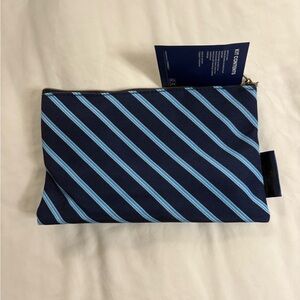 NWT United Airlines x Brooks Brothers Blue and White Striped Amenity Kit Pouch